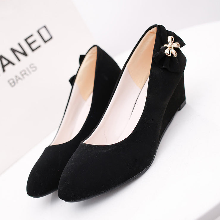 Fashionable Women's Wedge Heels with Bow Detail