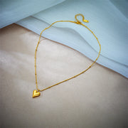 Elegant Gold Heart Pendant Jewelry